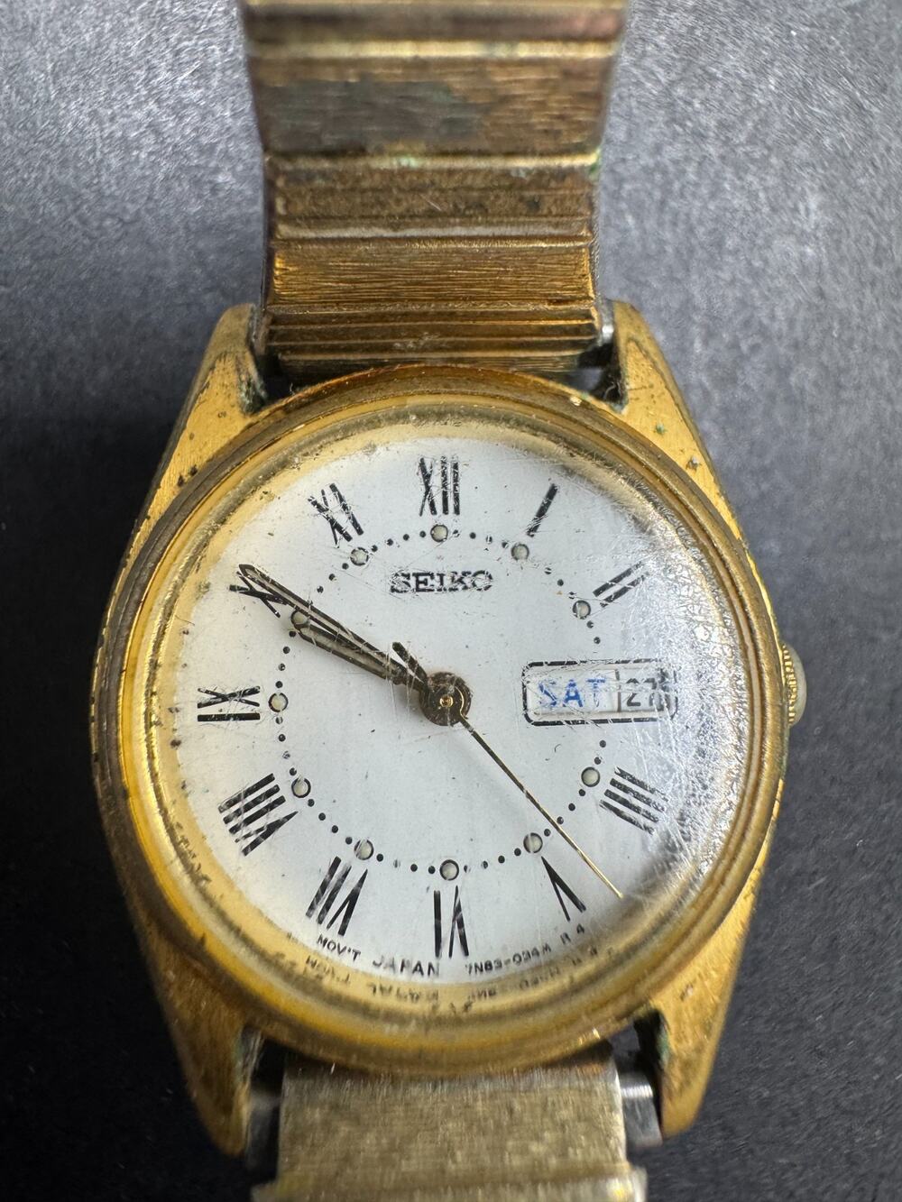 SEIKO Quartz Gold Tone Women's Date Day Watch 22mm 7N83-0011 Stretch Band